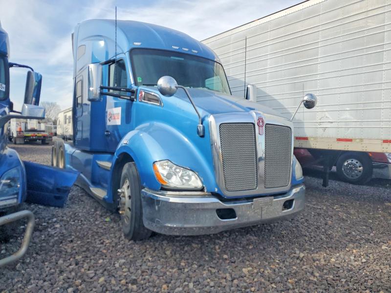 2017 KENWORTH T680 — VIN 1XKYDP9X9HJ151994