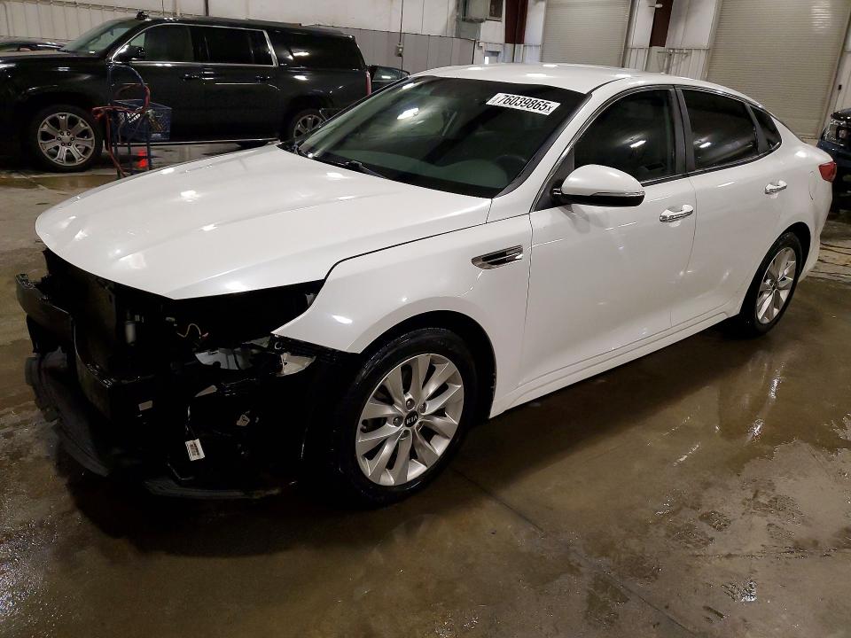2017 KIA OPTIMA — VIN 5XXGT4L39HG162495
