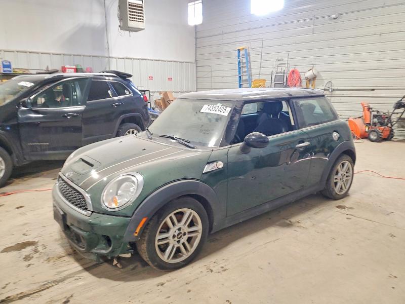 2011 MINI COOPER S — VIN WMWSV3C58BTY16021