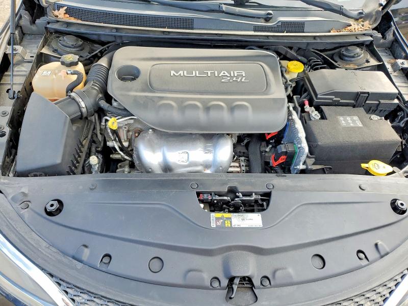 1C3CCCAB8FN582452