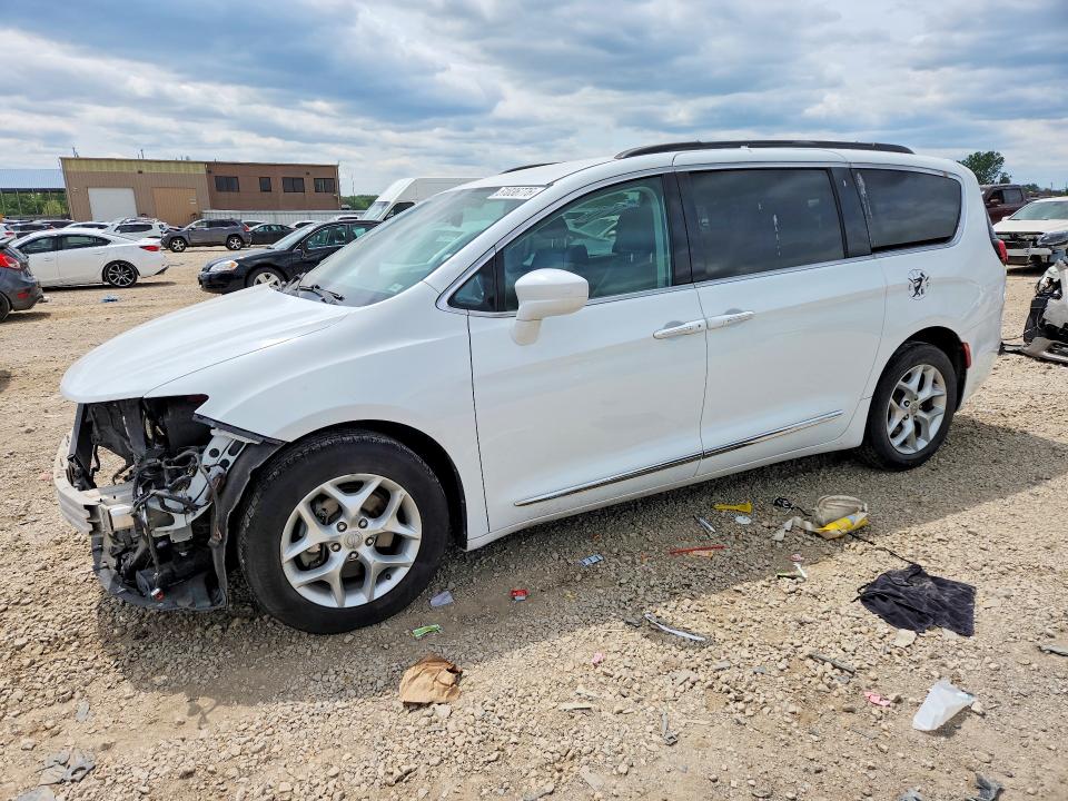 2C4RC1BG0HR810003