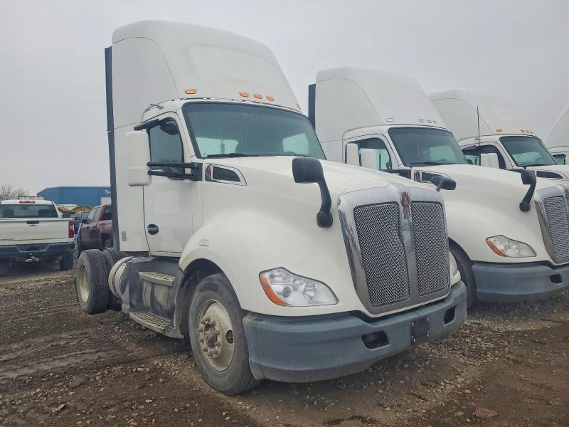 2016 KENWORTH CONSTRUCTI — VIN 1XKYA48X6GJ124839