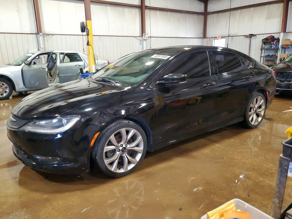 2015 CHRYSLER 200 — VIN 1C3CCCDG4FN540657