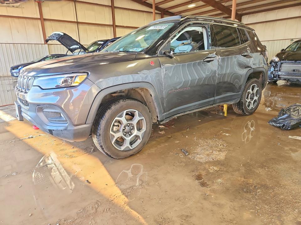 2022 JEEP COMPASS — VIN 3C4NJDDB5NT141064