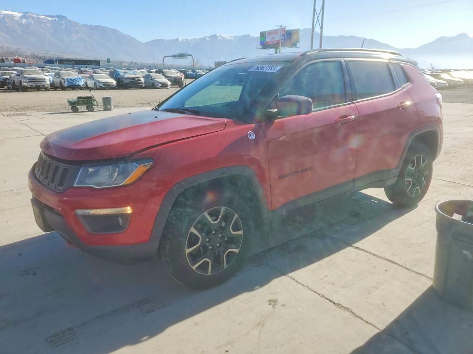 2019 JEEP COMPASS — VIN 3C4NJDDB2KT670936