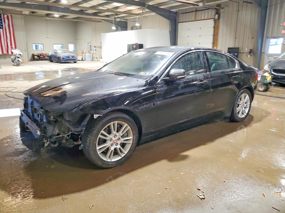 2018 JAGUAR XE — VIN SAJAJ4FX7JCP20135