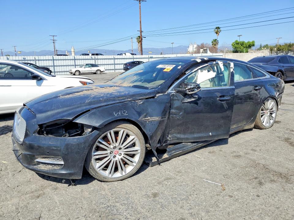 2015 JAGUAR XJL — VIN SAJWA2GT6FMV77203
