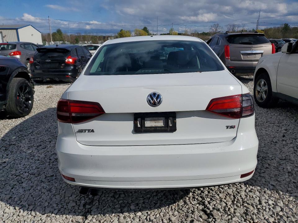 3VW2B7AJ7HM396601