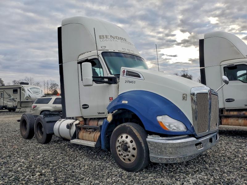 2016 KENWORTH T680 — VIN 1XKYD49X4GJ488442