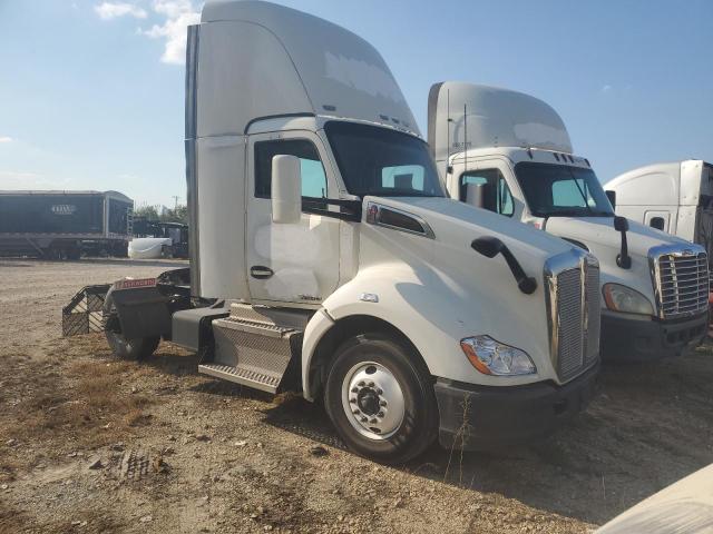 2017 KENWORTH T680 — VIN 1XKYAP8X8HJ171745