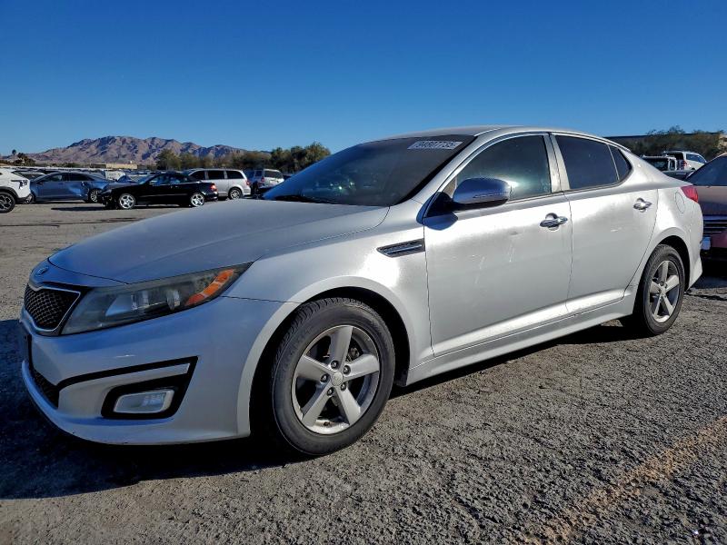 2015 KIA OPTIMA — VIN 5XXGM4A75FG351211