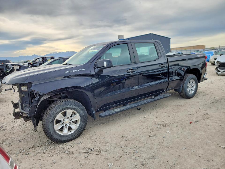 2022 CHEVROLET SILVERADO — VIN 1GCUDAED3NZ514435