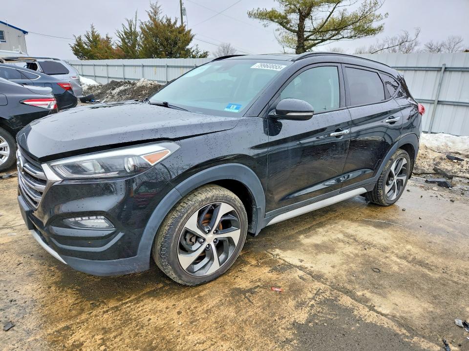 2018 HYUNDAI TUCSON — VIN KM8J3CA22JU627382