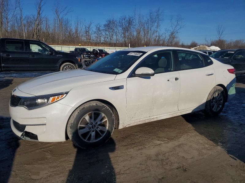 2016 KIA OPTIMA — VIN 5XXGT4L39GG050021