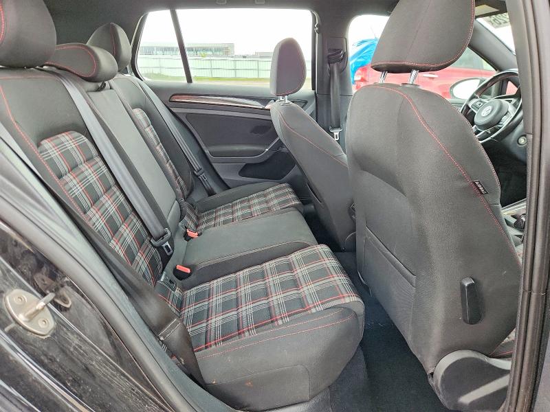 3VW4T7AUXHM060893
