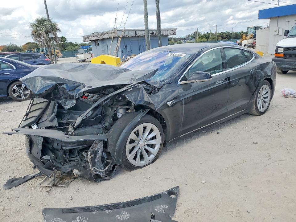 2020 TESLA MODEL S — VIN 5YJSA1E20LF358954