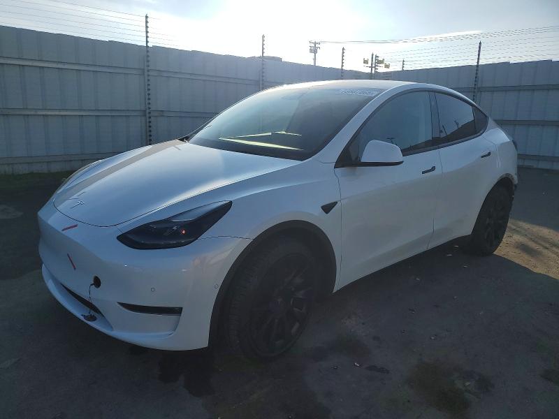 2022 TESLA MODEL Y — VIN 7SAYGDEE6NF550311