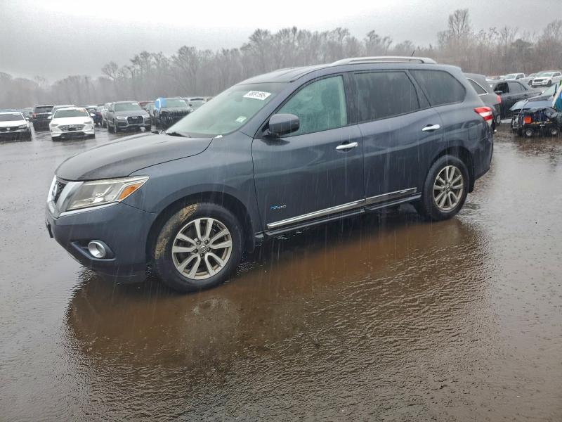 2014 NISSAN PATHFINDER — VIN 5N1CR2MM3EC646176