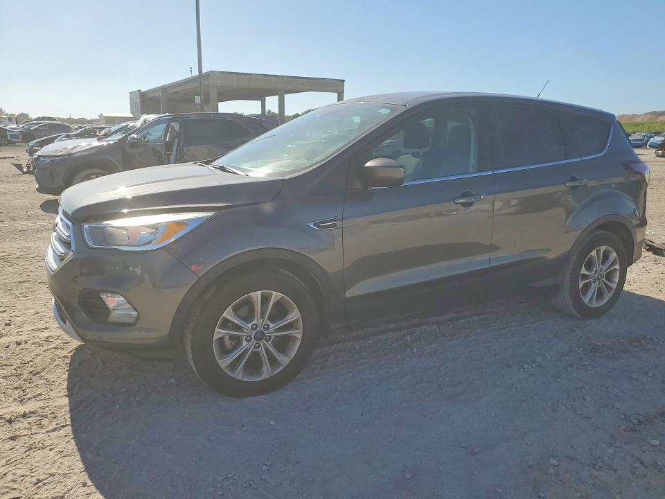 2017 FORD ESCAPE — VIN 1FMCU0GD2HUA19966