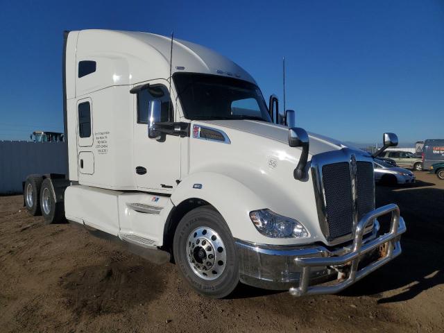 2020 KENWORTH T680 — VIN 1XKYD49X4LJ427831