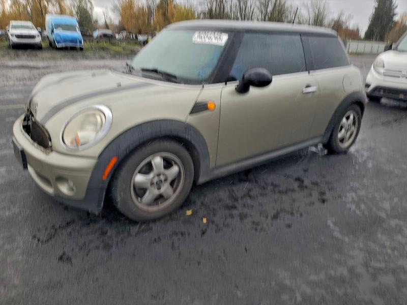 2008 MINI COOPER — VIN WMWMF335X8TU69368