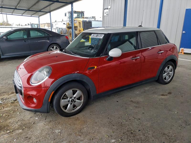 2015 MINI COOPER — VIN WMWXS5C58FT831490