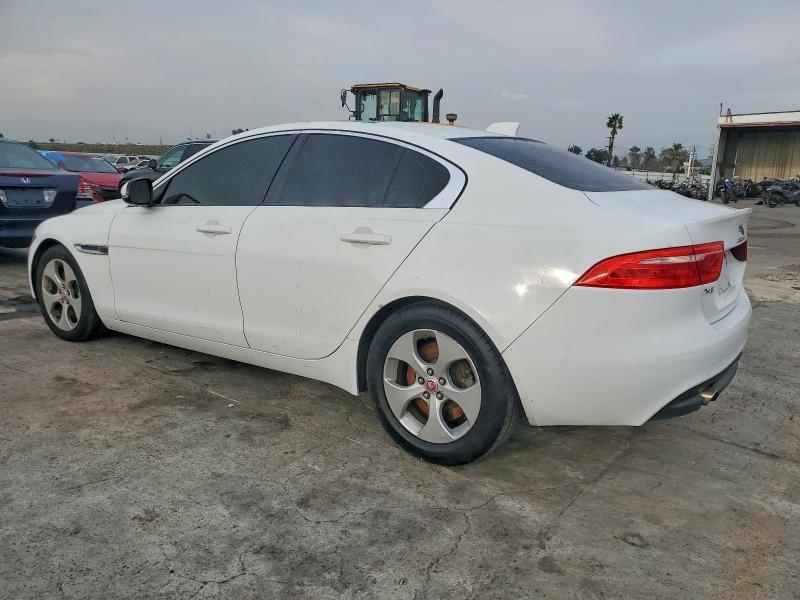 SAJAR4FXXJCP36211