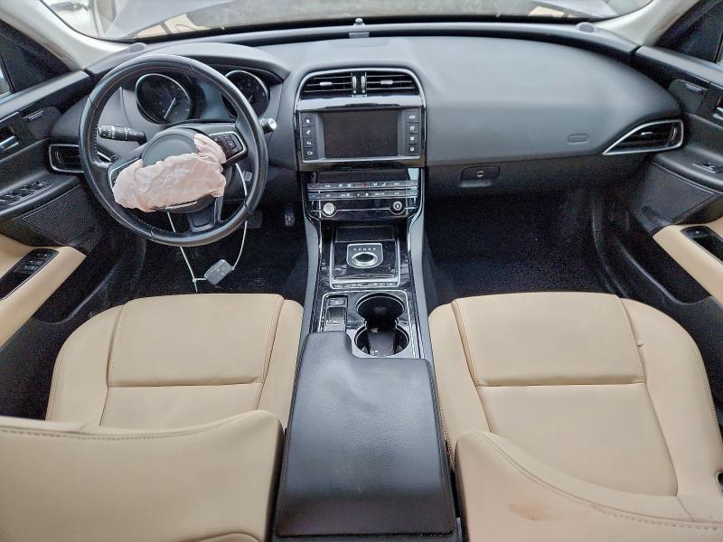SAJAJ4BV8HCP13094