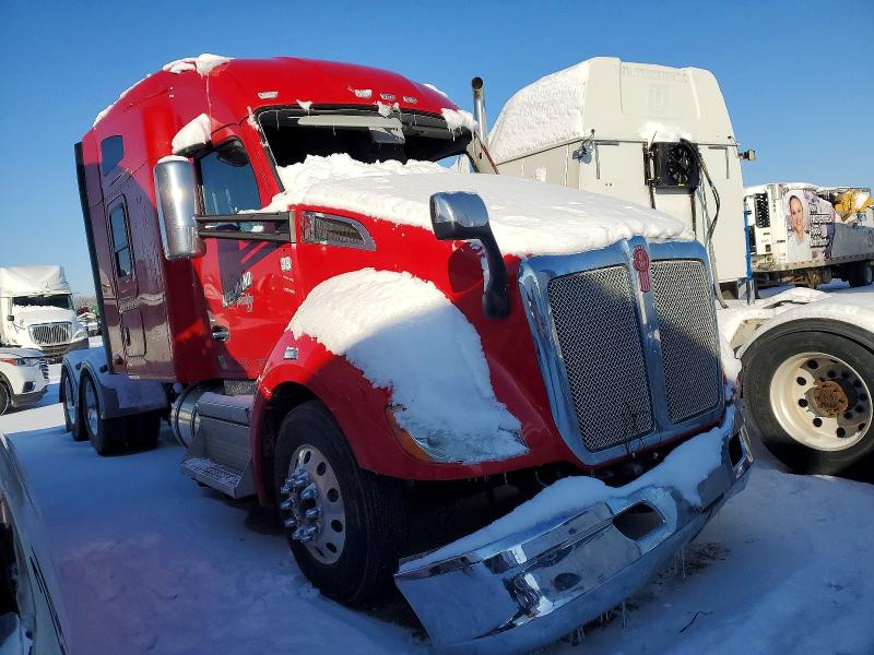2019 KENWORTH T680 — VIN 1XKYDP9X8KJ238342