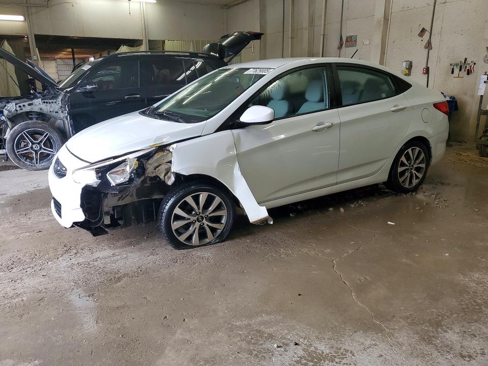 2017 HYUNDAI ACCENT — VIN KMHCT4AE2HU372932
