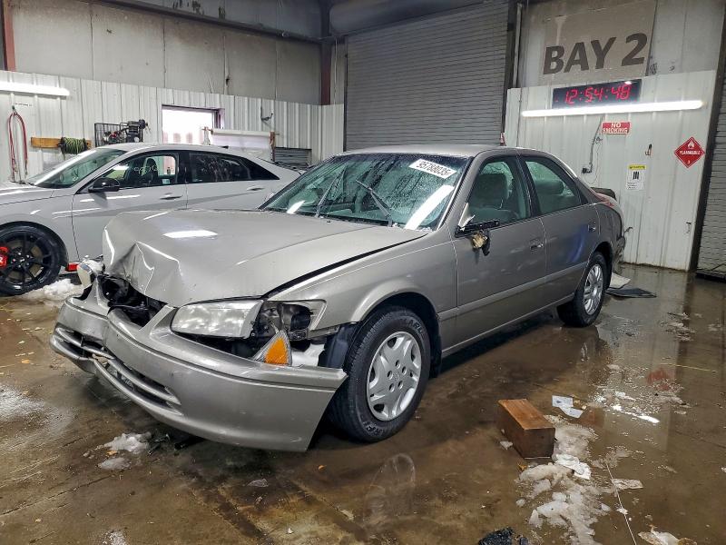 2000 TOYOTA CAMRY CE — VIN 4T1BG22K5YU691881