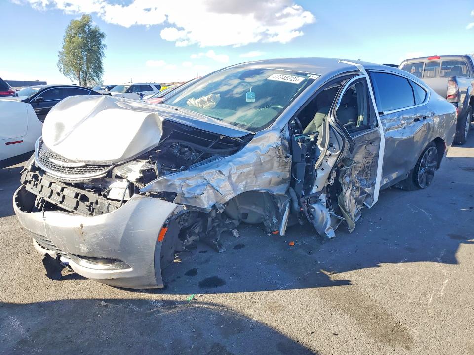 2016 CHRYSLER 200 — VIN 1C3CCCAB3GN127901