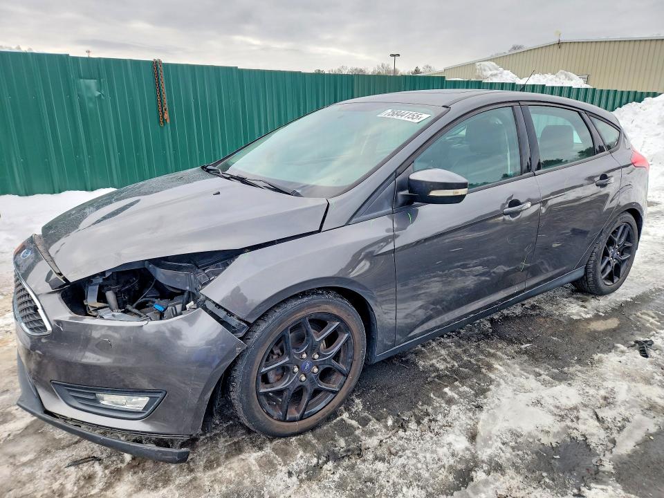 2016 FORD FOCUS — VIN 1FADP3K23GL235911