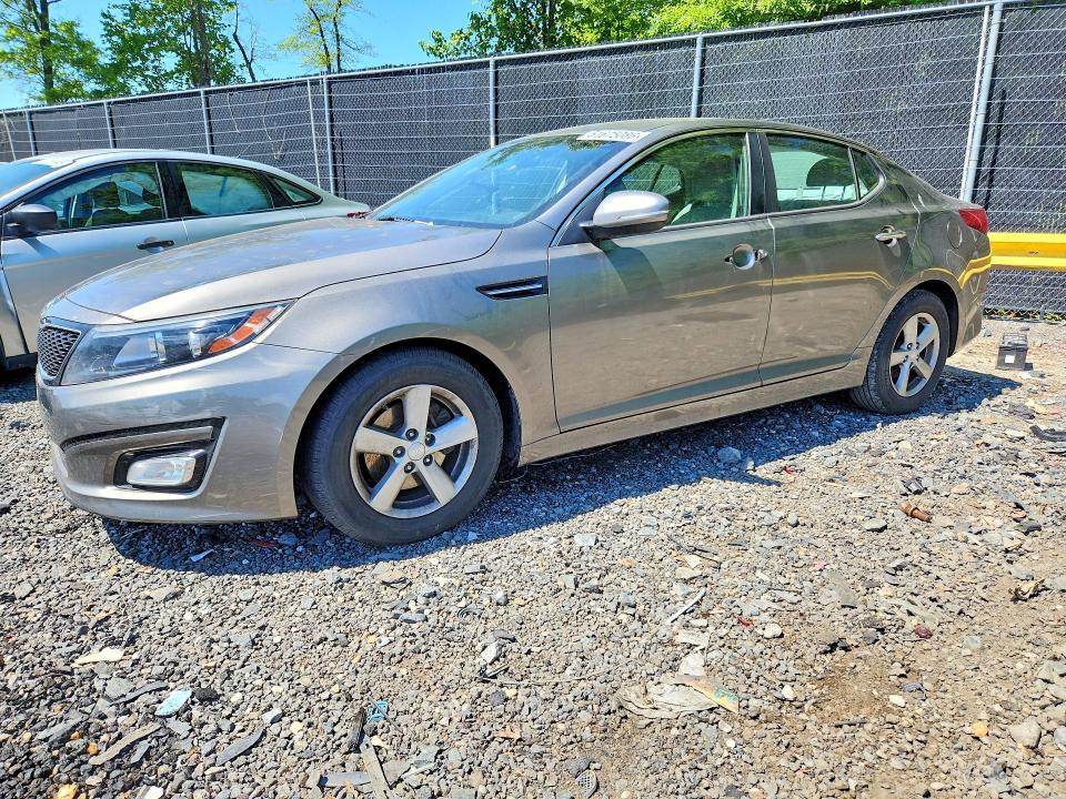 2015 KIA OPTIMA — VIN 5XXGM4A77FG355289