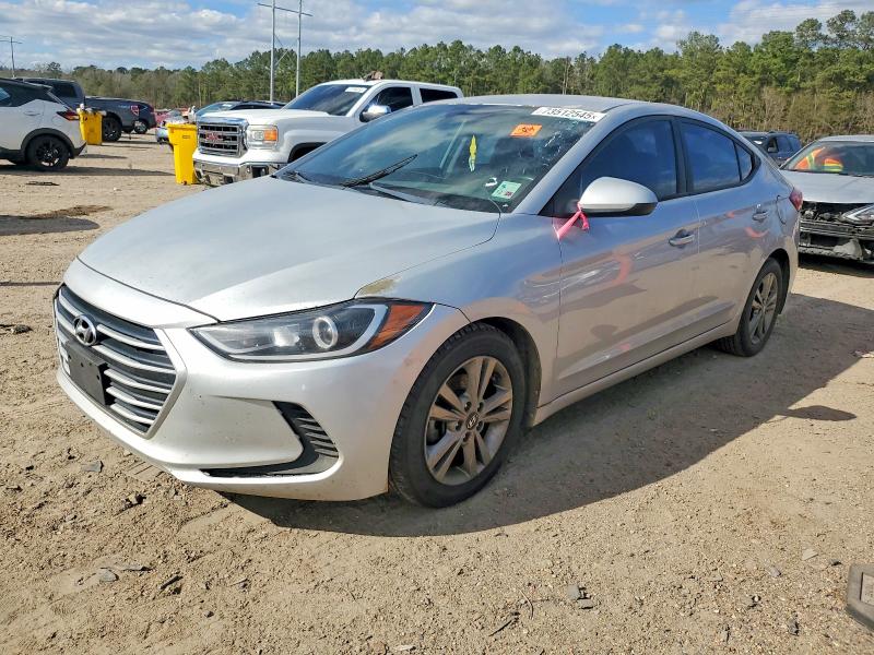 2018 HYUNDAI ELANTRA SE — VIN 5NPD84LF5JH285087