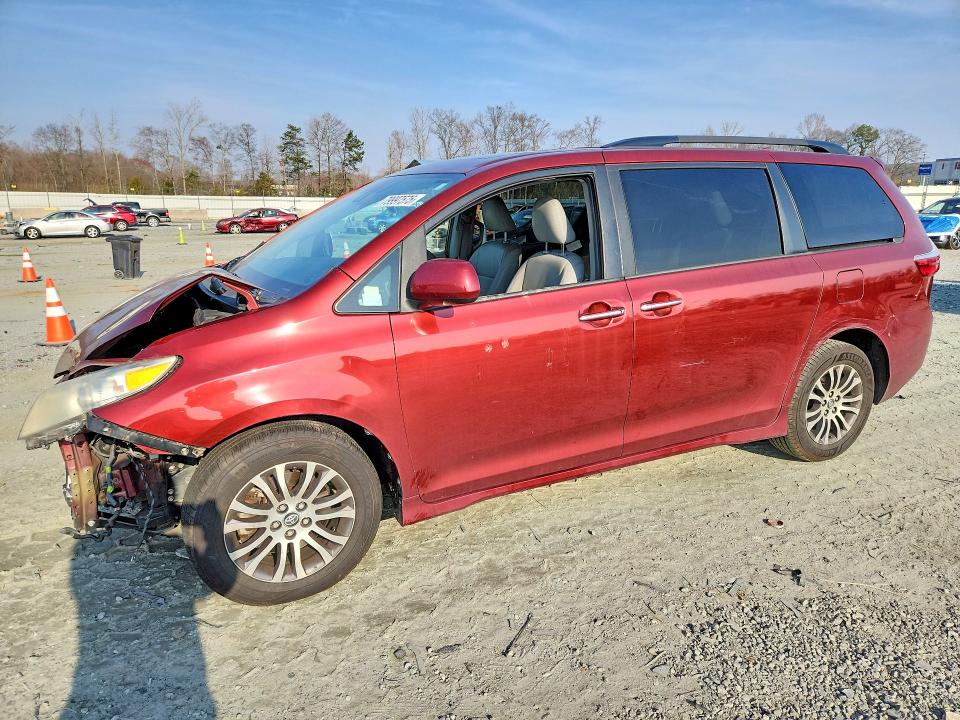 2018 TOYOTA SIENNA — VIN 5TDYZ3DC0JS929344