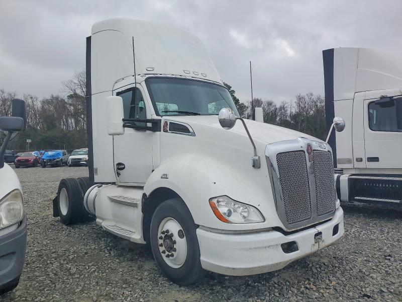 2015 KENWORTH T680 — VIN 1XKYA48X1FJ403422