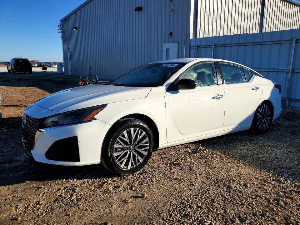 2025 NISSAN ALTIMA — VIN 1N4BL4DV0SN370051