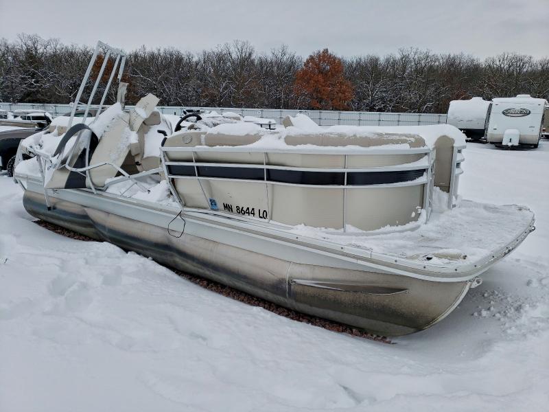 2018 BENI PONTOON — VIN ETWE9186F718