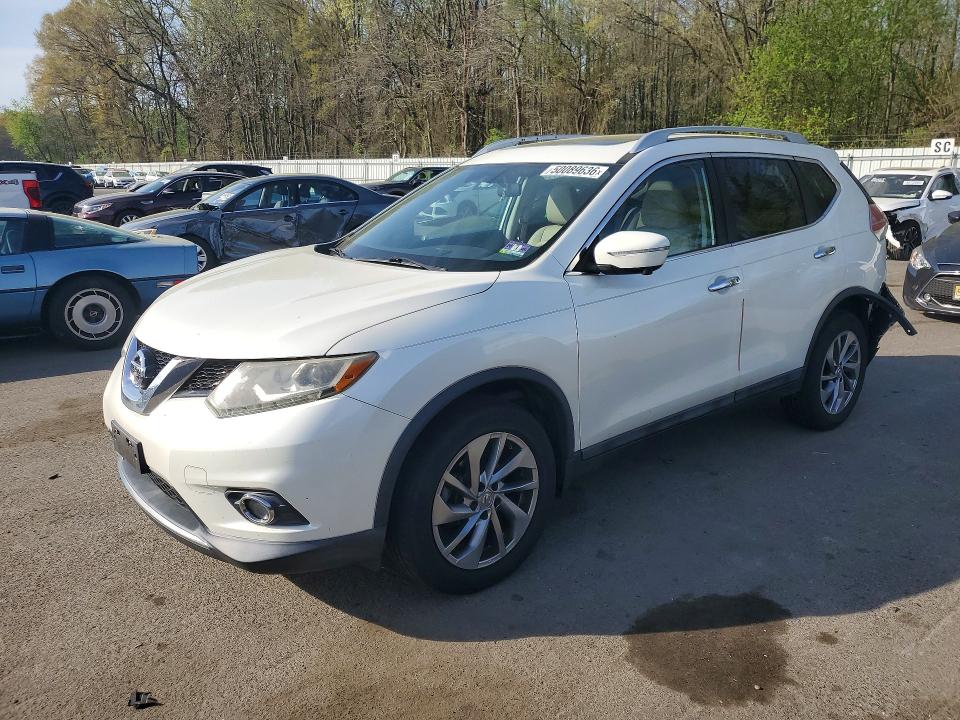 2015 NISSAN ROGUE — VIN 5N1AT2MV3FC884869