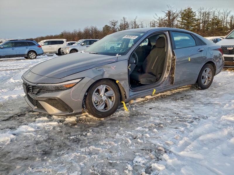 2024 HYUNDAI ELANTRA SE — VIN KMHLL4DG3RU835708