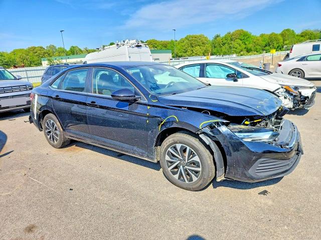 3VW5M7BU3RM086639