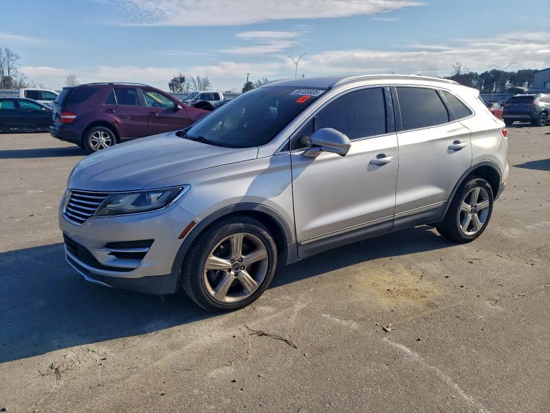2015 LINCOLN MKC — VIN 5LMCJ1A92FUJ28201
