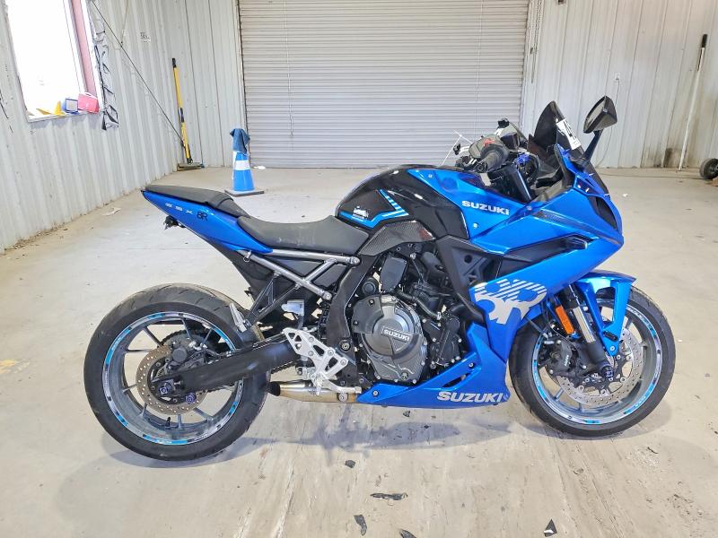2025 SUZUKI GSX800 — VIN JS1EM13B6S7101108