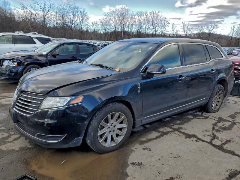 2019 LINCOLN MKT — VIN 2LMHJ5NK5KBL04529