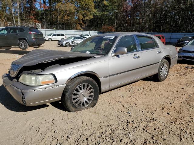 2003 LINCOLN TOWN CAR S — VIN 1LNHM82W83Y619504