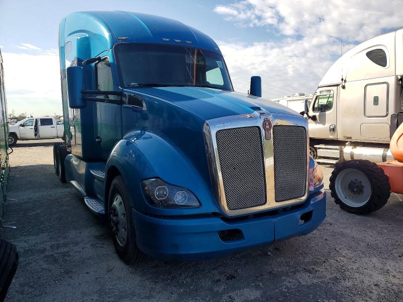 2018 KENWORTH CONSTRUCTI — VIN 1XKYD49X1JJ221606
