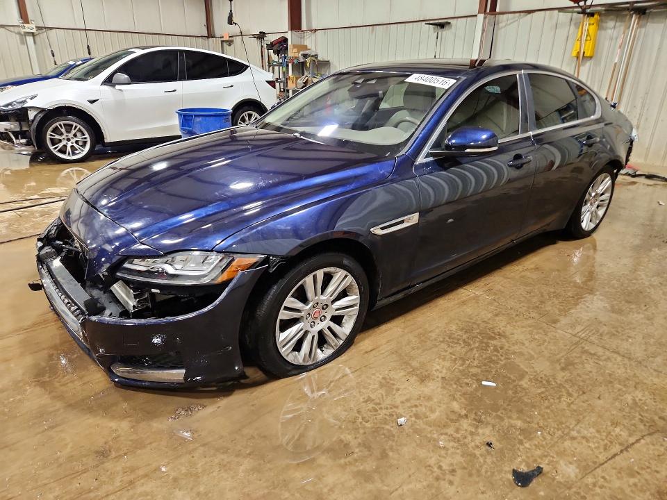 2017 JAGUAR XF — VIN SAJBD4BV6HCY42494