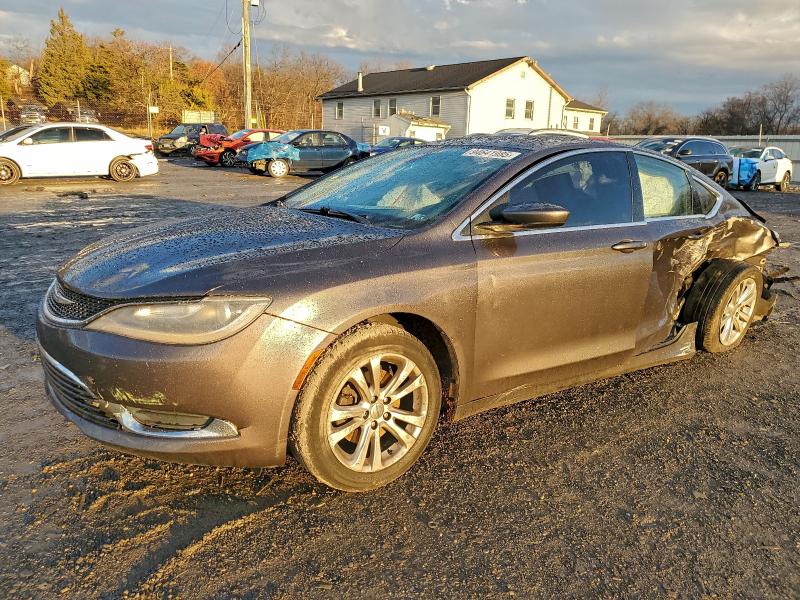 2015 CHRYSLER 200 — VIN 1C3CCCAB1FN642832