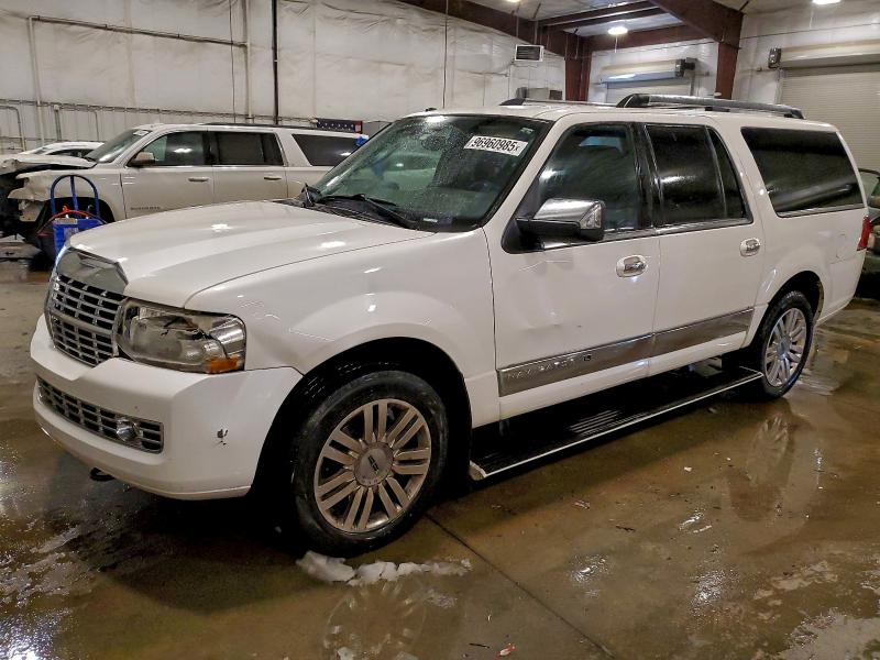 2014 LINCOLN NAVIGATOR — VIN 5LMJJ3J56EEL00903